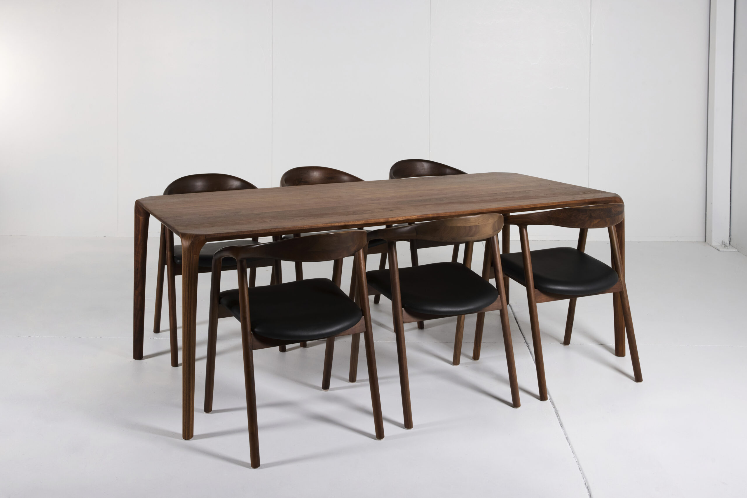 Sara Dining Table - The Sara Leg base not only provides stability but also adds an elegant touch, enhancing the overall aesthetic appeal of the table. Experience sophistication and charm with this beautifully crafted dining table by Arranmore Furniture.