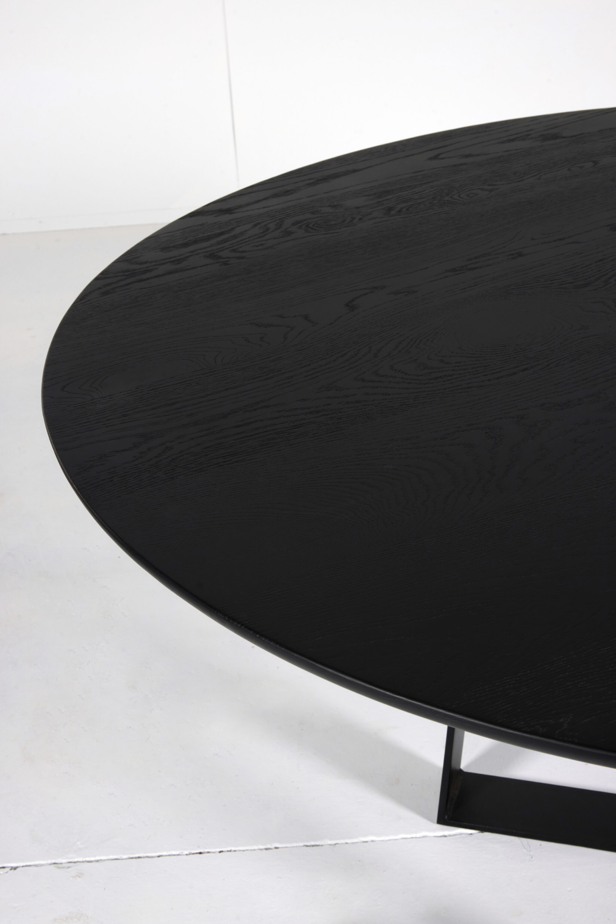 Cottesloe Round Dining Table - A stylish centerpiece by Arranmore Furniture, showcasing an Undercut Convex 25mm edge. Perfect for modern dining spaces seeking contemporary sophistication.