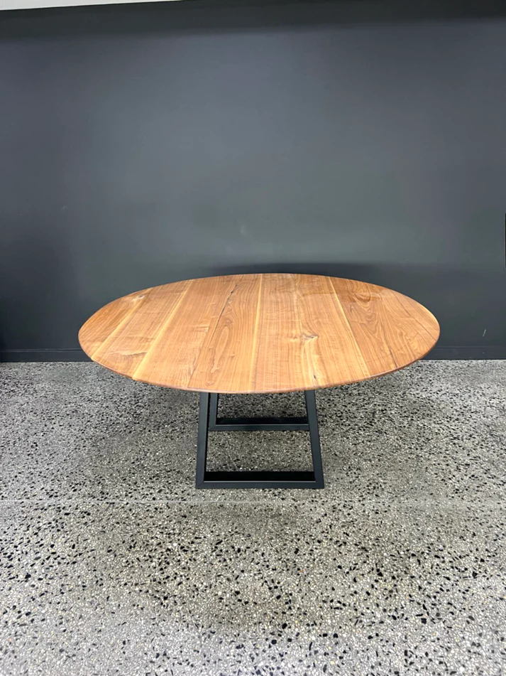 Paddington Round Dining Table - A versatile centerpiece by Arranmore Furniture, featuring a customizable base in U or Klein design, crafted from timber or steel. Perfect for adding elegance to any dining space.